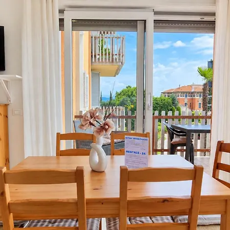 Peschiera Apartament *
