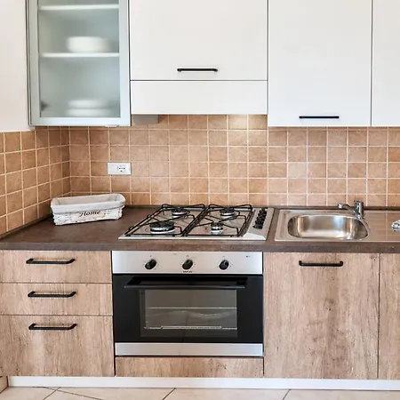 Peschiera Apartament *