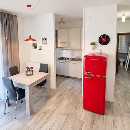Peschiera Apartament *
