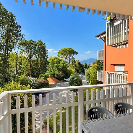 Peschiera Apartament *